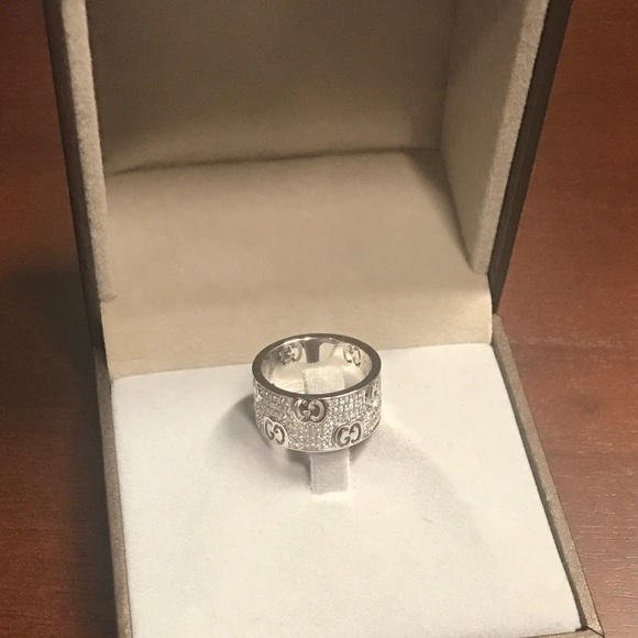 Authentic Gucci Diamond Band Ring Size 4,5 18k WG - Picture 4 of 7